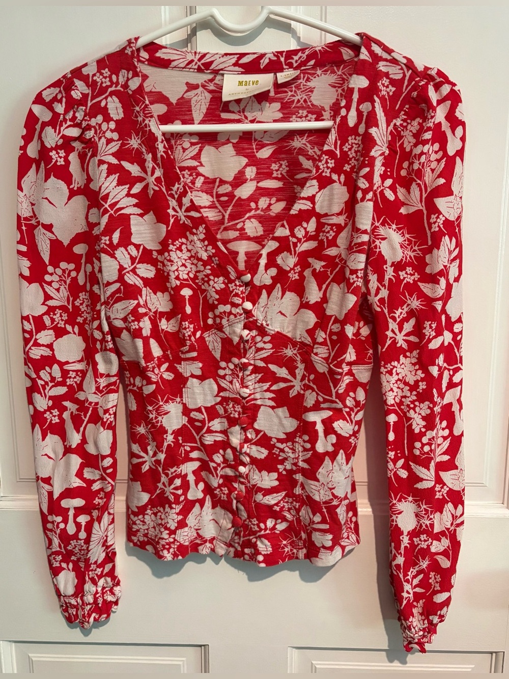 Anthropologie Maeve Seamed V-neck Button-Up Red Floral Top, Size XS